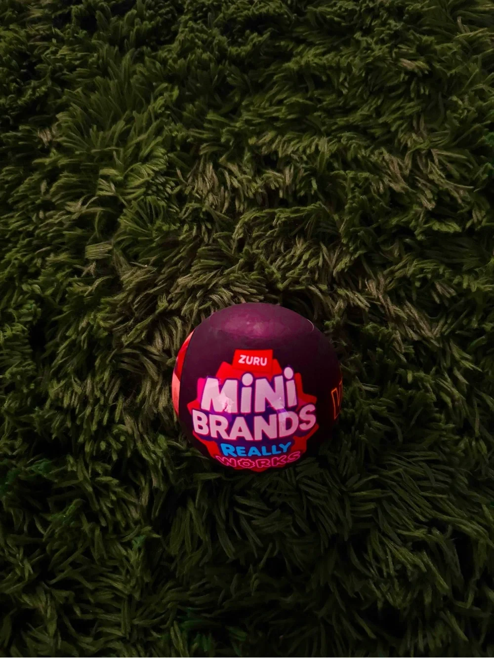 4 ZURU Mini Brands Really Works Vinyl Capsule Ball